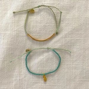 2 Pura Vida Bracelets